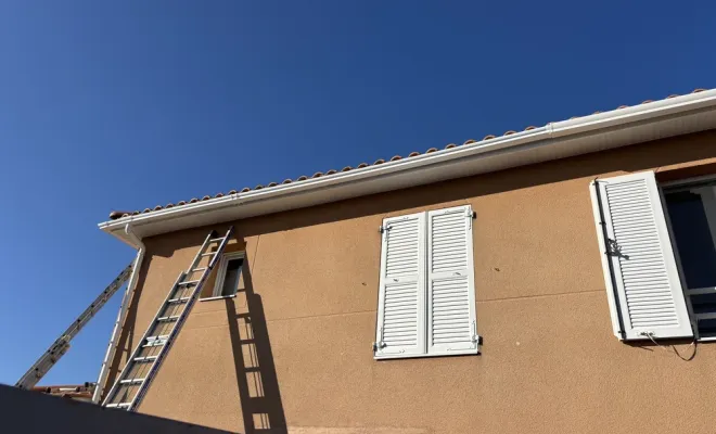 Remplacement de gouttière, bandeaux et lambris pvc, Bordeaux, WJ Couverture