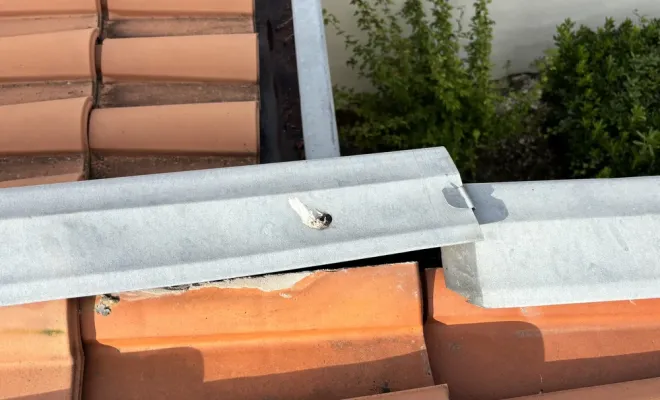 Pourquoi faire vérifier sa toiture pour la zinguerie quand elle est en mauvais état ?, Bordeaux, WJ Couverture