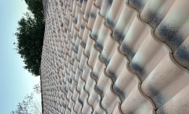 Remplacement de l'isolation et remplacement des tuiles au lège cap ferret, Bordeaux, WJ Couverture