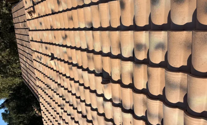 Remplacement de l'isolation et remplacement des tuiles au lège cap ferret, Bordeaux, WJ Couverture